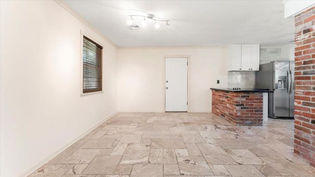 16719 Creeksouth Road, Houston, TX 77068