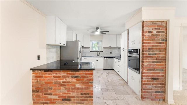 16719 Creeksouth Road, Houston, TX 77068