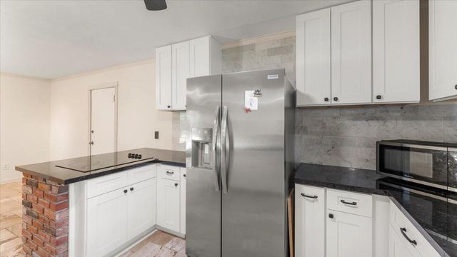 16719 Creeksouth Road, Houston, TX 77068