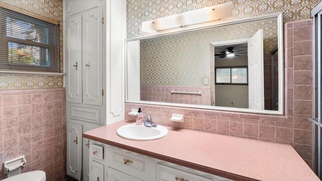 16719 Creeksouth Road, Houston, TX 77068