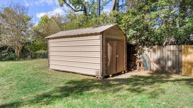 16719 Creeksouth Road, Houston, TX 77068
