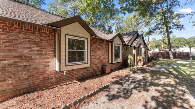 16719 Creeksouth Road, Houston, TX 77068