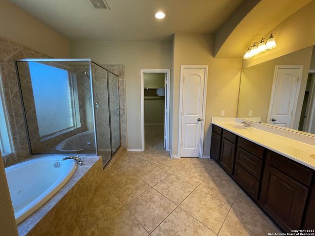 2352 OAK RUN PKWY, New Braunfels, TX 78132