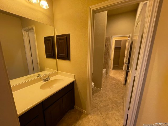 2352 OAK RUN PKWY, New Braunfels, TX 78132