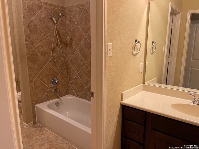 2352 OAK RUN PKWY, New Braunfels, TX 78132