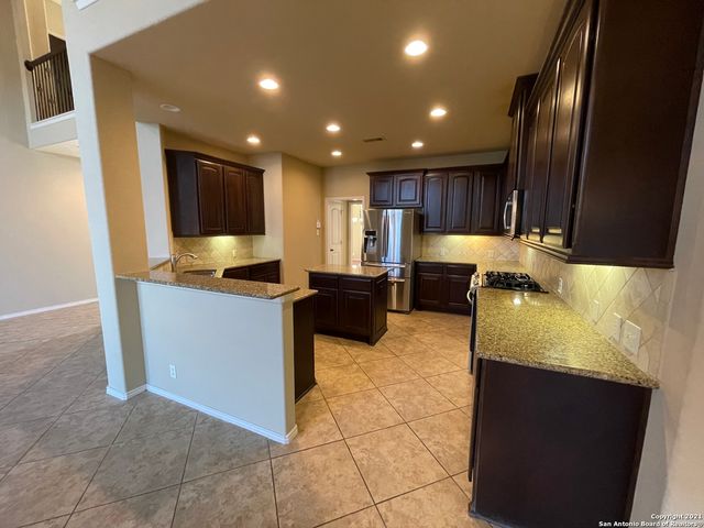 2352 OAK RUN PKWY, New Braunfels, TX 78132