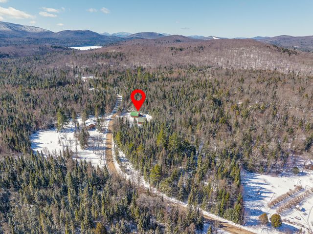 122 Moose Pond Lane, Bloomingdale, NY 12913