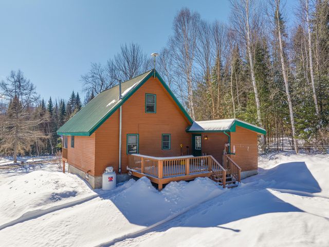 122 Moose Pond Lane, Bloomingdale, NY 12913