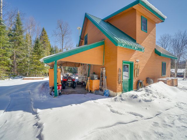 122 Moose Pond Lane, Bloomingdale, NY 12913