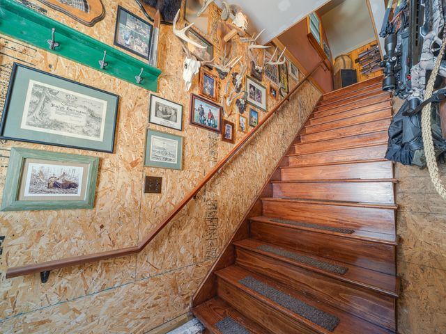 122 Moose Pond Lane, Bloomingdale, NY 12913