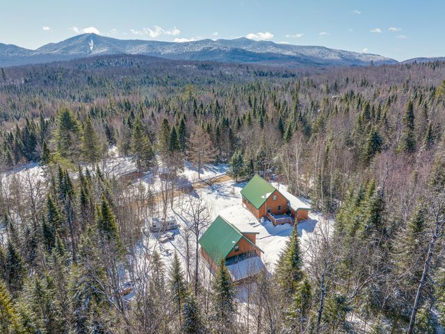 122 Moose Pond Lane, Bloomingdale, NY 12913