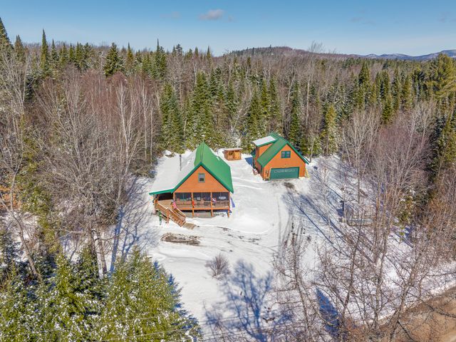 122 Moose Pond Lane, Bloomingdale, NY 12913