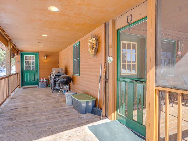 122 Moose Pond Lane, Bloomingdale, NY 12913