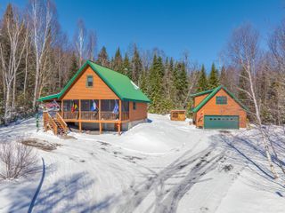 122 Moose Pond Lane, Bloomingdale, NY 12913