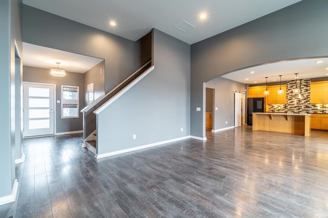 14277 Aboite Road, Roanoke, IN 46783