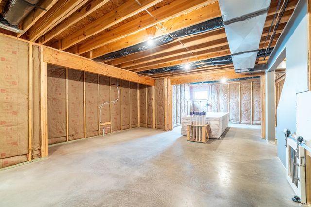 14277 Aboite Road, Roanoke, IN 46783