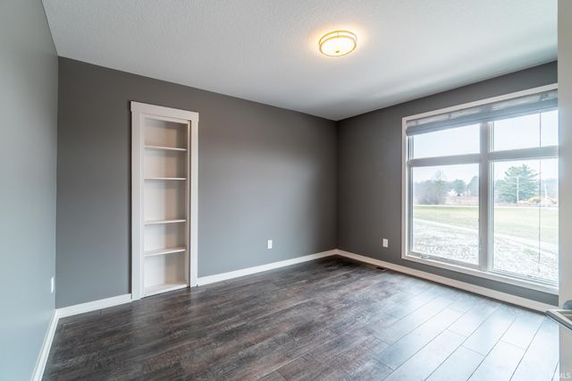 14277 Aboite Road, Roanoke, IN 46783