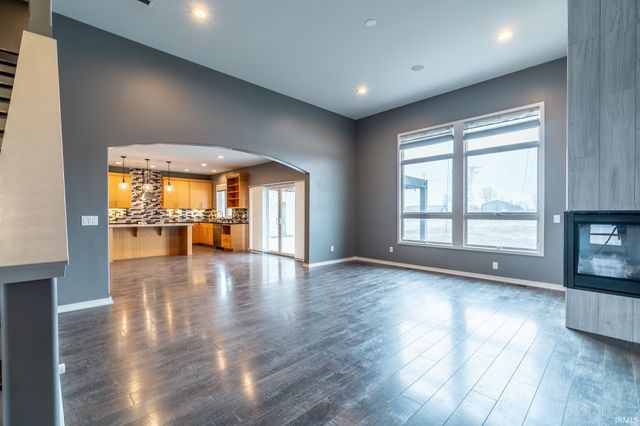 14277 Aboite Road, Roanoke, IN 46783