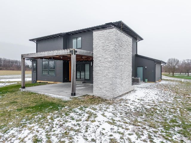 14277 Aboite Road, Roanoke, IN 46783