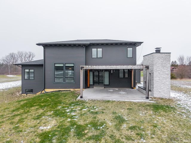 14277 Aboite Road, Roanoke, IN 46783