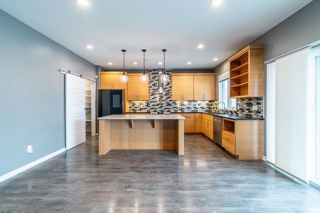 14277 Aboite Road, Roanoke, IN 46783