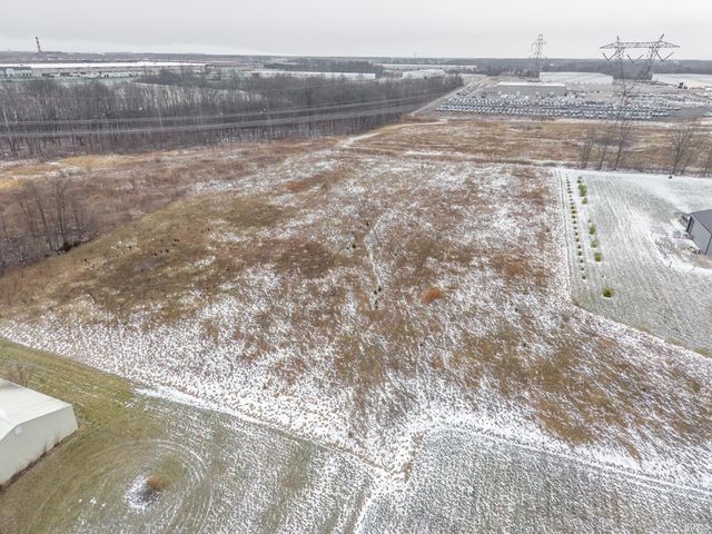 14277 Aboite Road, Roanoke, IN 46783