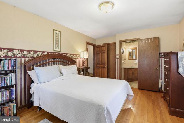 324 SOUTHVIEW DR, Ephrata, PA 17522
