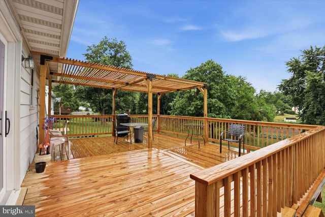 324 SOUTHVIEW DR, Ephrata, PA 17522