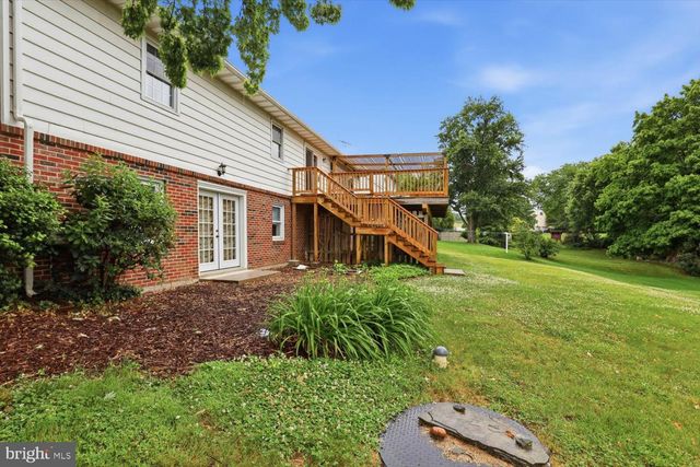 324 SOUTHVIEW DR, Ephrata, PA 17522