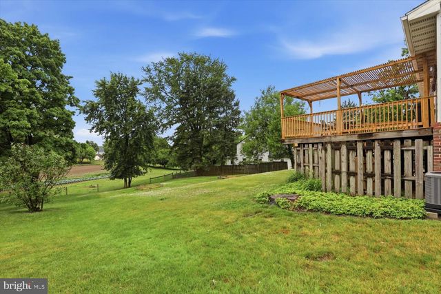 324 SOUTHVIEW DR, Ephrata, PA 17522