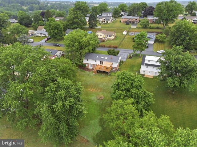 324 SOUTHVIEW DR, Ephrata, PA 17522