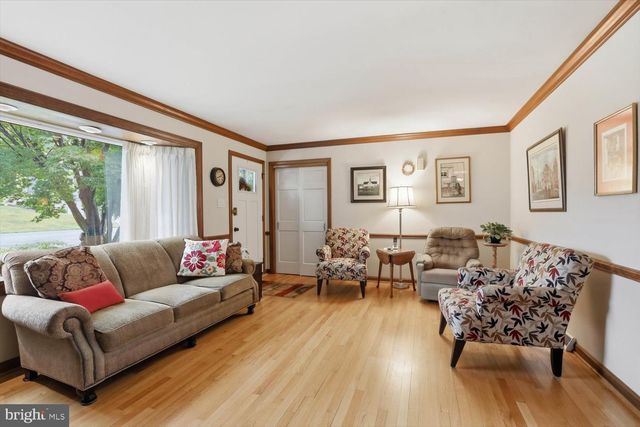 324 SOUTHVIEW DR, Ephrata, PA 17522