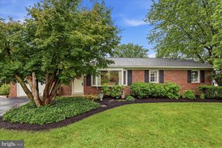324 SOUTHVIEW DR, Ephrata, PA 17522