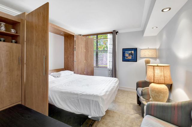 600 Egret Circle 7105, Delray Beach, FL 33444