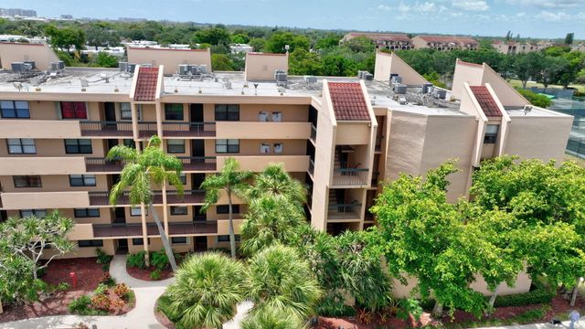 600 Egret Circle 7105, Delray Beach, FL 33444
