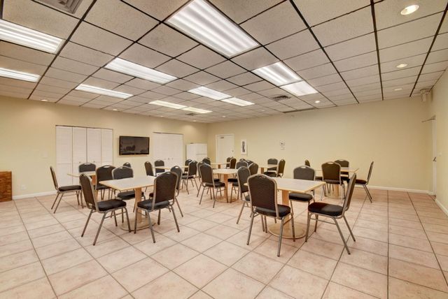 600 Egret Circle 7105, Delray Beach, FL 33444