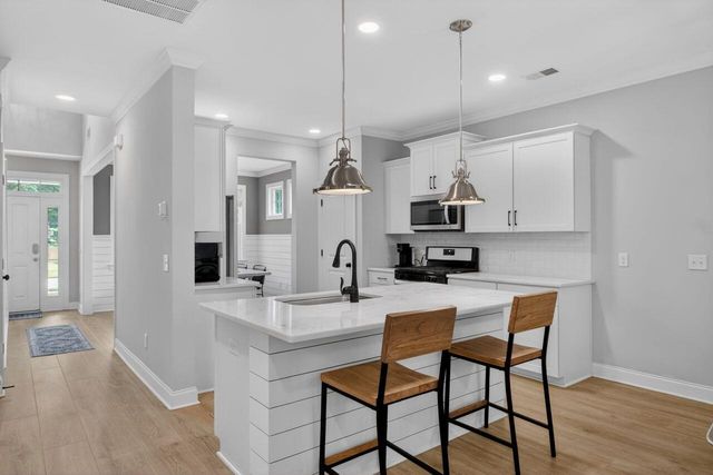 107 Windward Drive, Summerville, SC 29485