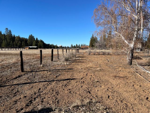 18826 V N Lane, Hat Creek, CA 96040