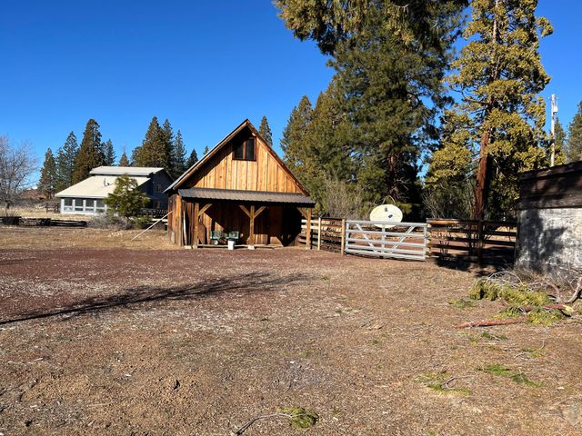 18826 V N Lane, Hat Creek, CA 96040