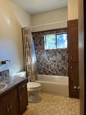 18826 V N Lane, Hat Creek, CA 96040