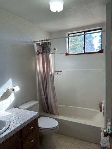 18826 V N Lane, Hat Creek, CA 96040