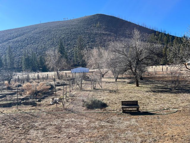 18826 V N Lane, Hat Creek, CA 96040