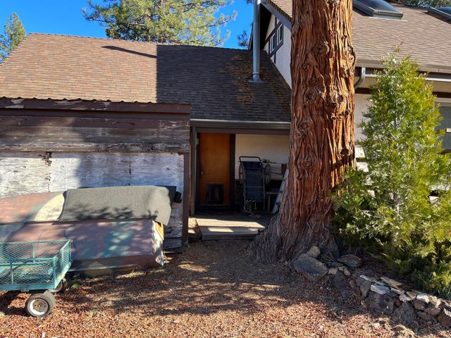 18826 V N Lane, Hat Creek, CA 96040