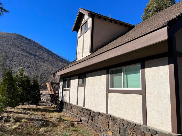 18826 V N Lane, Hat Creek, CA 96040