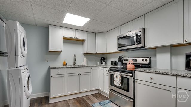 16 13th Street, Tybee Island, GA 31328