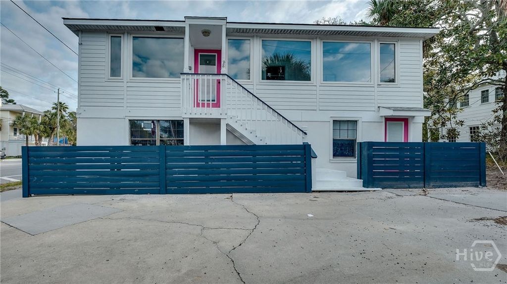 16 13th Street, Tybee Island, GA 31328