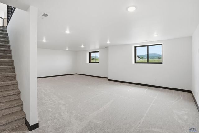 1639 OAK CREST CT, Spearfish, SD 57783