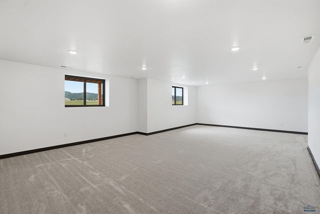 1639 OAK CREST CT, Spearfish, SD 57783