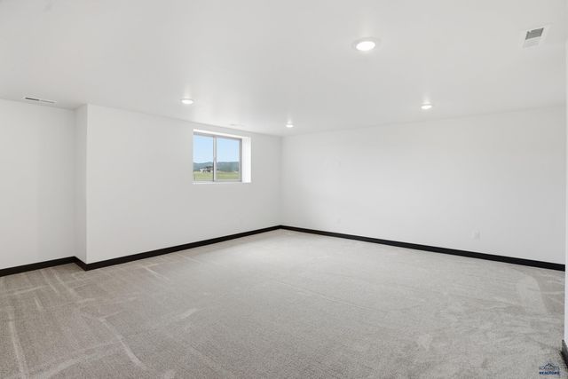 1639 OAK CREST CT, Spearfish, SD 57783
