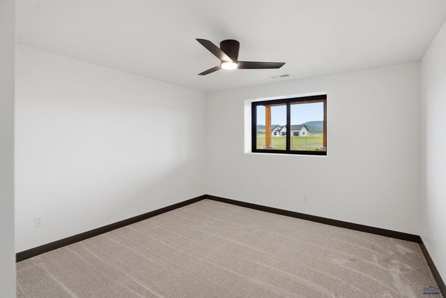 1639 OAK CREST CT, Spearfish, SD 57783